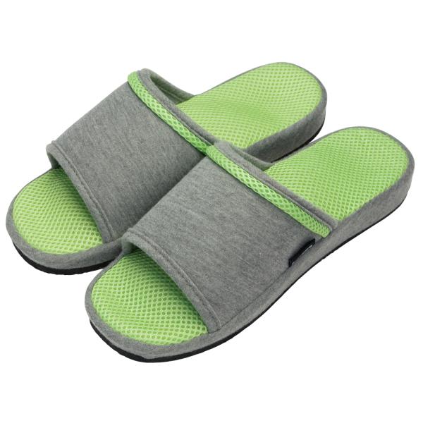 インソールの凹凸が足裏のコリをほぐし、血行をよくする。まるで足つぼサロンの気持ち良さ。歩くたびにあなたの足をリフレッシュ青竹踏みのように大きく隆起したインソールで足裏のコリをほぐし、血行を促進。歩くたびにあなたの足をリフレッシュプニュプニュ...