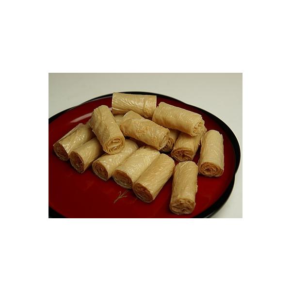 ゆばは畑の牛肉と言われる大豆を煮出してとった豆乳から出来ております。植物性タンパク質が抱負な健康食材です。<br><br>干し湯葉は生湯葉と違い、日持ちがするのが特徴どす。<br>キッチンに常備して頂くと...