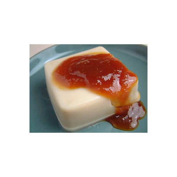 大本山永平寺御用達は伊達じゃおまへん。練りゴマを葛で固めたありますさかい、ねっとりとした食感と香ばしい香りがなんとも上品ですわな。添付の味噌タレがまたなんとも美味しゅうございます。ちょっと上等の日本酒を用意してもらわんとあきまへんなあ。※こ...