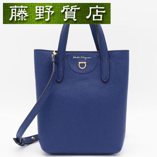 【極美品】 Ferragamo ガンチーニ ミニ ショルダーバッグ 保存袋付き FERRAGAMO（フェラガモ） ガンチーニ ミニハンドバッグ レザー 青