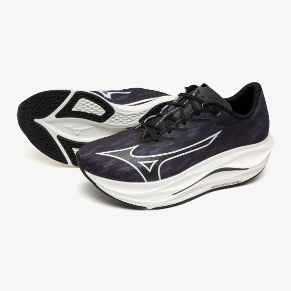 限界に集中できる、ブレない走り。レース後半でも力を発揮する、サブ3.5を狙うランナーのためのレースシューズ。足の幅が広いランナーの方向けのワイドモデル。■サイズ24.5〜29.0cm■カラー01：ブラック×ホワイト■ワイズ3E相当■質量約2...