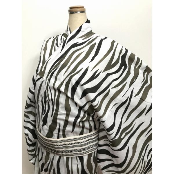 新品 4Lサイズ 男物 綿 浴衣 白地によろけ縞模様