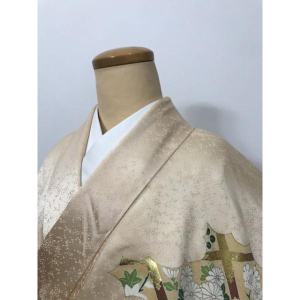 付け下げ訪問着　正絹　ちりめん　153裄62.5 中古 Sサイズ 正絹 付け下げ 付下げ訪問着 クリーム地に格天井模様 袷
