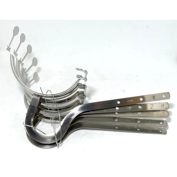 材種（貝材・足材）：１．０ｘ２０　２．２ｘ１１ｍｍ樋 の サ イ ズ    ：１０５Ｌ（足）サイズ    ：１５０（足５寸）仕　上　げ　　　　：ステンレスＳＵＳ３０４素地　　　備　　考　　：５丁流れ・５本組型　番：ＡＢ３３００００４