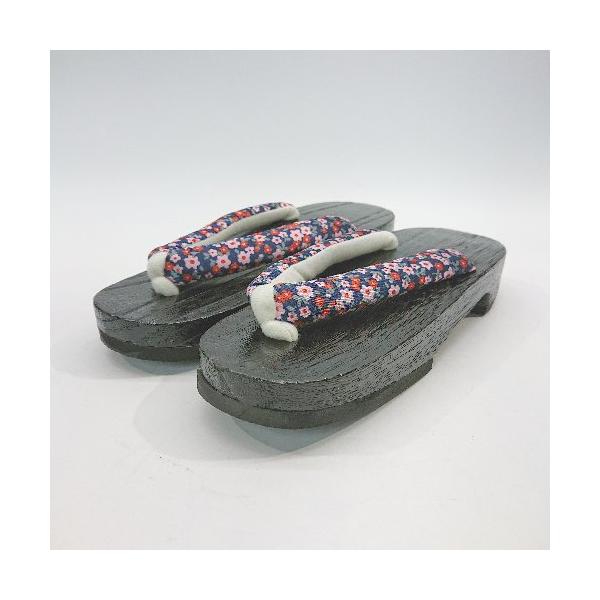 管理番号： 130405004067220240604ベースS/I付属品： 無素材： 桐系/ラバーソール-色： ブラック系サイズ： サイズ24.0梱包サイズ： 通常付属品： 無採寸サイズ： 通常