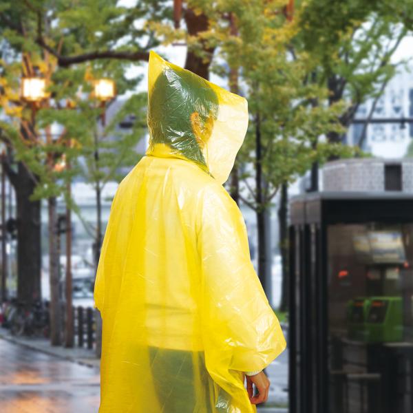 コレをバッグに備えておけば突然の雨にも対応可能サイズ　 1040×1300mmカラー　 クリア・イエロー個装形態　 ポリ入素材　 PE備考 検索ワード／ポンチョ／ぽんちょ／レインコート／合羽／ゲリラ豪雨／緊急／OD065／od065