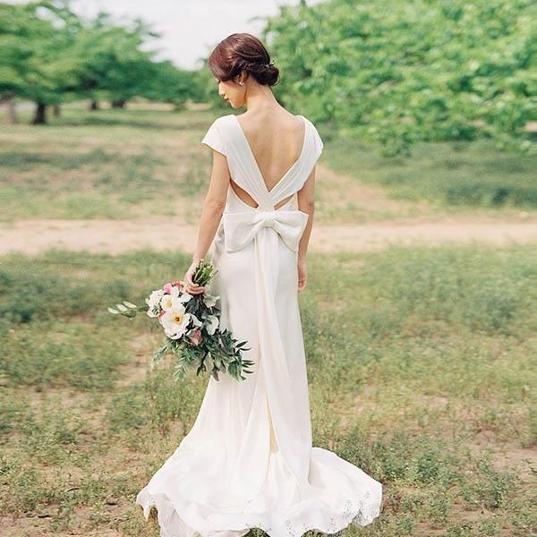 ウエディングドレス ワンピース 白 結婚式 二次会 披露宴 スレンダー バックリボン ロング ビーチフォト 花嫁 ホワイト Da017f4 フルグレース 通販 Yahoo ショッピング