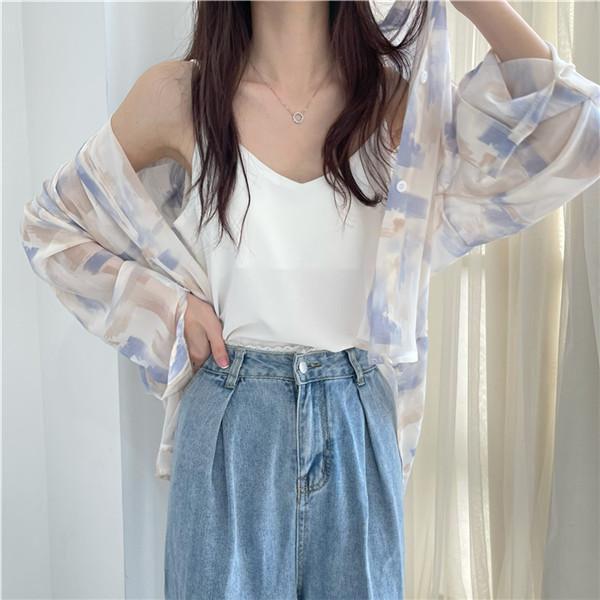 【人気商品❗️】蝶柄シースルー　オーバーサイズシャツ　ゆったり　可愛い　蝶々 楽天市場】柄シャツ レディース シアー トップス 春夏 秋 襟付き