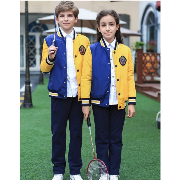 싅X[c Ǝ ̎q tH[}X[c D WjA  LbY Ǝ j̎qtH[}X[c