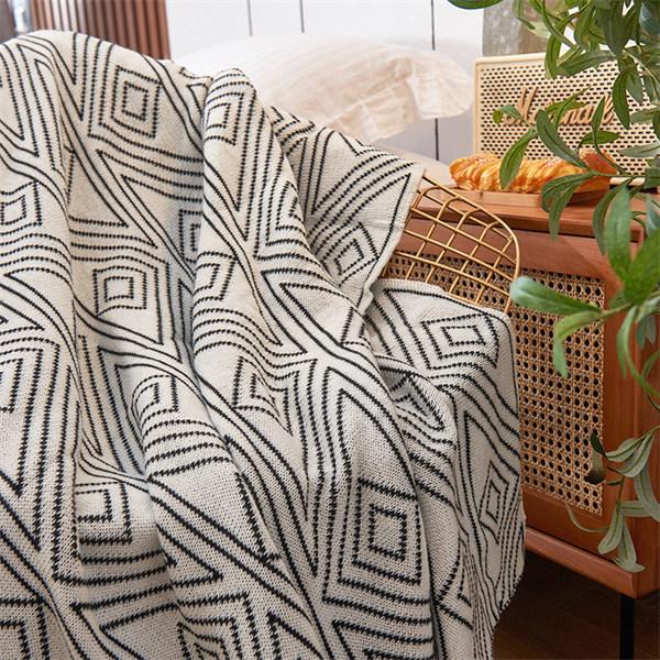 ブランケット ニット ひざ掛け 毛布 お昼寝 ソファー カバー 肩掛け