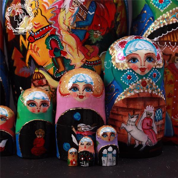木製マトリョーシカ・ロシア雑貨・手描き・民芸・人形・細密画・民話 マトリョーシカ ロシア 人形 民芸品 土産物 手作り人形 手描き