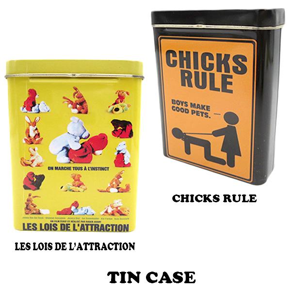 シガレットケース ブリキのカン 小物入れケースブリキ製の小物入れケースです。昔の絆創膏入れのようなケースで、キャンディーやタバコなどを入れてくださいなーソフトケースの煙草をぴったり収納出来るケースです。カバンやポケットの中でくちゃくちゃにな...