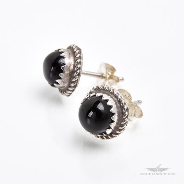 Indian Jewelry FUNNY公式ストア ナバホ族 オニキス ピアス Indian Jewelry FUNNY公式ストア ナバホ族 オニキス ピアス