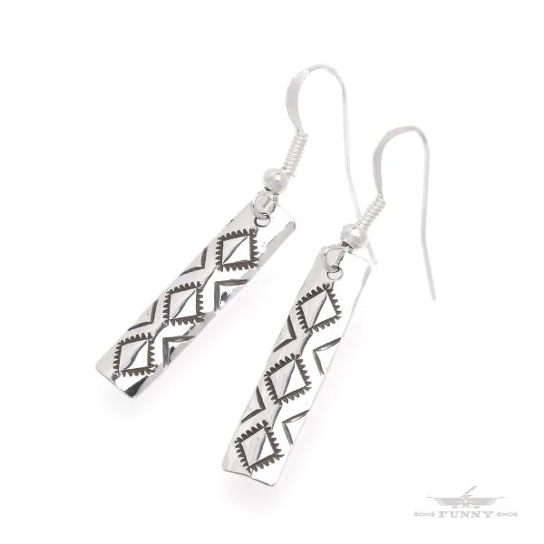 シルバー925 ナバホ ヴィンテージ ツイストロープ ピアス Indian Jewelry FUNNY公式ストア ナバホ族 Florence Tahe ツイスト