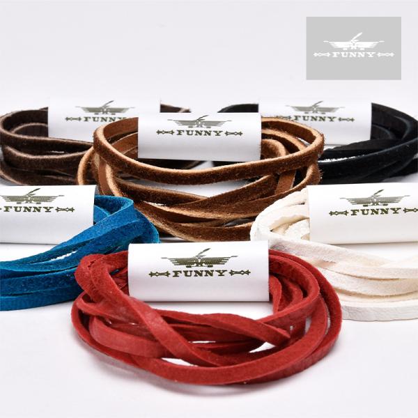 【ブランド名】FUNNY ORIGINAL（ファニー オリジナル）【品名】DEER LACE（ディアレース）【素材】ディアスキン（鹿革）【サイズ】幅：約3mm長さ：約850mm【商品説明】本製品は発色がよく柔らかくてしなやかなディアスキン（...