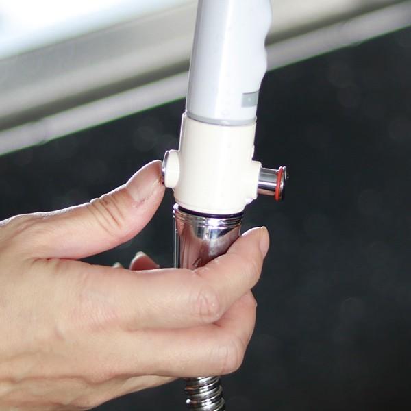 シャワー用 Sanei ストップシャワーアダプター 手元ストップ シャワー 吐水 止水 スイッチ 取り付け簡単 手元吐水 後付け 節水 1126 お風呂のソムリエshop 通販 Yahoo ショッピング