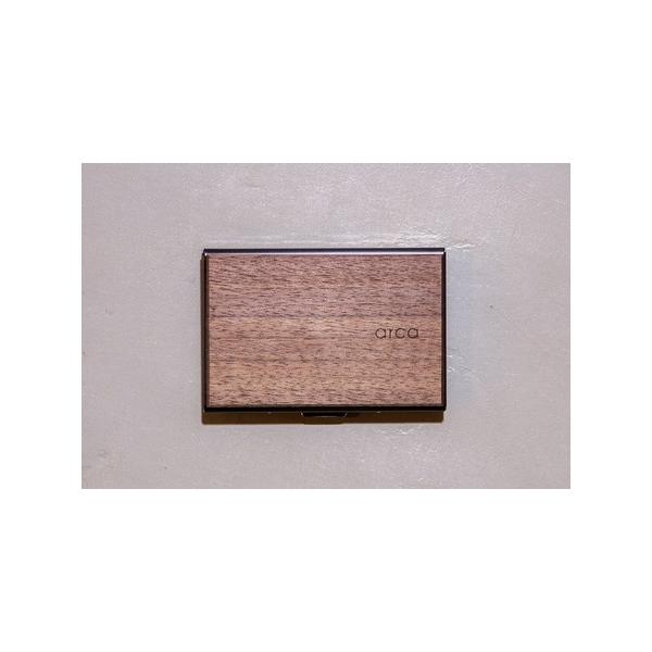 ■ 容量　容　量　：カードケース…1個　収納枚数：6枚（カードの厚みによる）　特　徴　：スキミング防止機能　サイズ　：15mm×65mm×96mm　重　さ　：約90g　材　質　：ステンレスボディー　樹　種　：ウォールナット■ 配送について　...