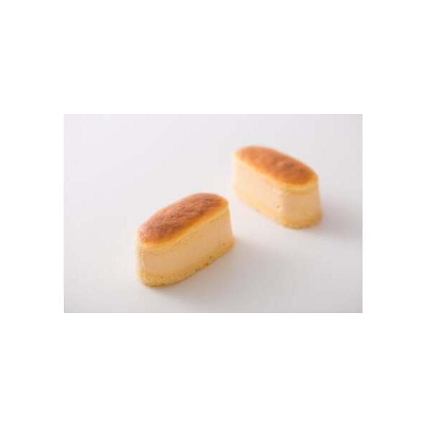 ■ 容量　スフレチーズケーキ　12個　（1個サイズ　27×65×30mm）　■ 配送について　寄附した日から1ヶ月半以内を目安にお届け。　※GW・お盆・年末年始につきましては、お届けが目安より遅れる場合がございます。　　タイプ：【冷凍】