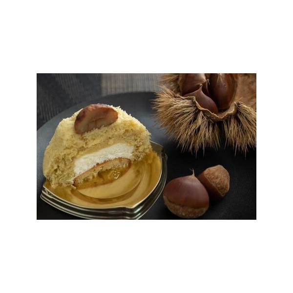 ■ 容量　丹波栗のモンブラン　4個【原材料】丹波栗、生クリーム、和三盆糖、砂糖、バター、アーモンド、小麦粉■ 配送について　2025年10月25日以降順次発送※賞味期限が短い為、長期不在はご指示をお願いいたします。　タイプ：【冷凍】