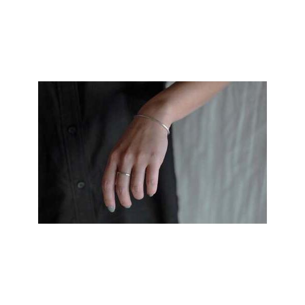 ■ 容量　1個　ウデ太さ約2mm、開口部分約3cm（調節可能）　・Mサイズ：内径約17cm（開口部込み）■ 配送について　寄附確認後、30営業日以内に発送予定　年末年始（12月・1月）は寄附確認後、60営業日以内に発送予定　※天候や発送状況...