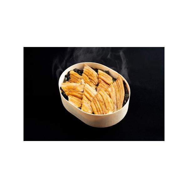 ■ 容量　【名称】A：ご飯　B：穴子　　【原材料名】穴子（広島県産）／東広島産米（ヒノヒリ）／味付け海苔（国内産）／砂糖、みりん、醤油（小麦、大豆を含む）食塩、唐辛子、煮干、昆布／調味料（アミノ酸等）、ソルビット・甘味料（甘草）保存料（パラ...