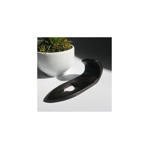 ■ 容量　木製サムフック　1個　サムフック：幅20mmｘ長さ60mmｘ高さ25mmｘ座部厚み3mm　　※ご希望の素材をお選びいただき、備考にご記入ください。　シタン（茶褐色）/グラナディラ（黒色）/ボコーテ（杢目でベージュから茶褐色へ変色）...