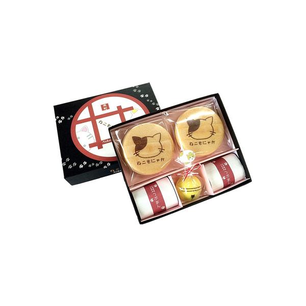 ■ 容量　商品「ねこもにゃか」×1個　1個あたりの内容量：ねこもにゃか14g×2個、粒あん38g×2個、鈴鳳瑞×1個　商品「あにまろ」内容量　9個　商品「ラムネとこんぺいとう（猫）」内容量　71g　商品「ラムネとこんぺいとう（犬）」内容量　...