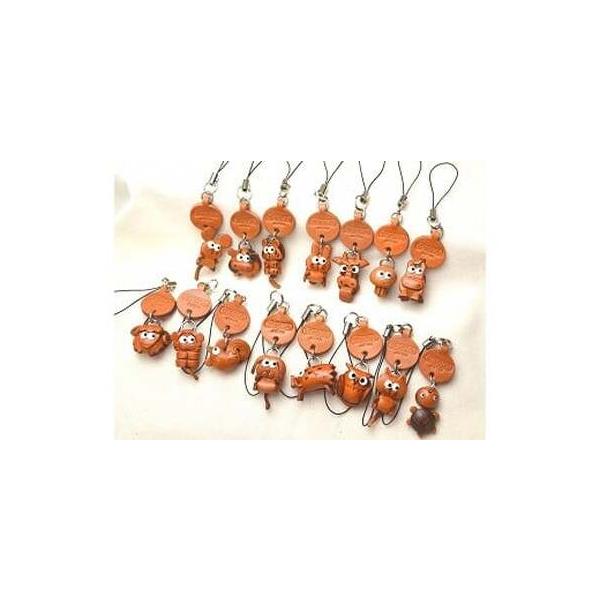 ■ 容量　十二支、ふくろう、ねこ、かめの計15種の中から、お好みのものを3個お選びいただき、　申込フォームの備考欄にご記入ください。　マスコット…H40 x W20 x D10 (mm)　■ 配送について　寄附した日から1ヶ月半以内を目安に...