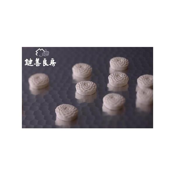 ■ 容量　原材料：和三盆糖　内容量：28個木箱入　木箱サイズ：19.4cm×11.6cm×2.7cm　【賞味期限】　90日■ 配送について　注文確認後7日以内に発送(年末年始を除く)　【受付期間】　2023年4月1日〜　タイプ：【常温】