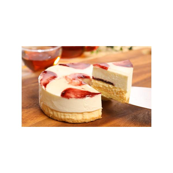 ■ 容量　山ぶどうＷチーズケーキ母の日ギフト（直径12ｃｍ）×1個　※メッセージはお受けできません。　冷凍：90日　※解凍後は2日以内にお召し上がりください。■ 配送について　※ご入金確認後、2026年5月8日〜10日にお届けいたします。　...