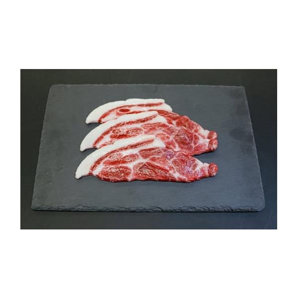 容量・猪肉　肩ロース肉スライス300g※冷凍便消費期限冷凍で180日発送期日寄付お申し込みから、２週間以内に発送。※年末年始、GW、お盆の期間中は、納期が１ヵ月以上かかる場合がございます。※繁忙期は、出荷が遅くなる場合がございます。予めご了...