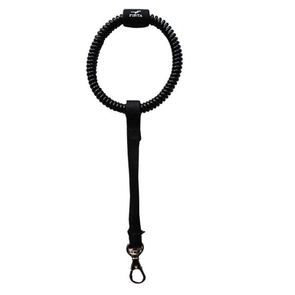 1点のご注文の場合、ポスト投函「ネコポス：250円」選択可能◆初期選択は「宅急便」になっています。必ずお届け方法「ネコポス便」をご選択下さい。◆サッカー審判 ホイッスル ストラップ 手首メーカー：フィンタカラー：ブラック素材：ウレタンホイッ...