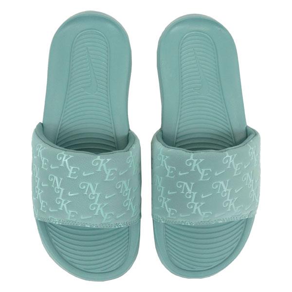 ウィメンズサンダル スポーツ 女性用メーカー：ナイキ（NIKE）カラー：【002】コモンミント軽くて履きやすい（しかもパッキングして旅行に携帯しやすい）デザイン柔らかいフォームクッショニングにより、抜群の反発性と快適な履き心地が持続グリップ...