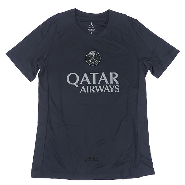 パリサンジェルマン レプリカ プラシャツ 半袖メーカー：ジョーダン JORDANカラー：【045】素材：ポリエステル100%パリサンジェルマンのレプリカプラクティスシャツ。・生地の厚さ：薄手・ストレッチ性：有・生地感：柔らかサラサラ・通気性...