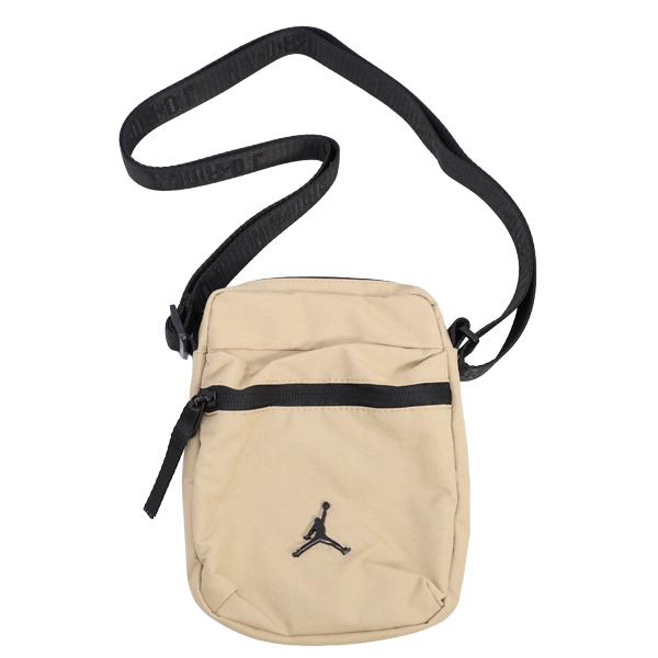 未使用NIKE 　ジョーダン　バッグ Jordan ナイキ NIKE ジョーダン ショルダーバッグ NEWカラー 9A0631