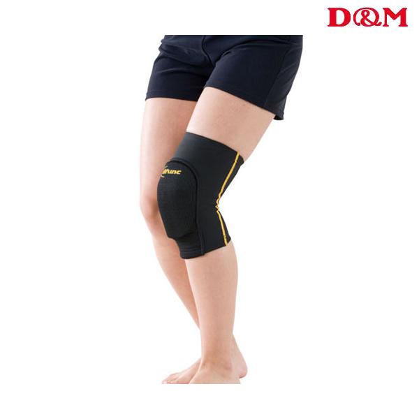 ひざうらメッシュ構造で通気性アップ。高い伸縮性と吸汗速乾性に優れた軽量パッド付きひざサポーター。 【素材】本体／ポリエステル・ポリウレタン、パッドカバー／レーヨン・ポリエステル・ポリウレタン【カラー】ブラック【サイズ】S（ひざ頭周り 28c...