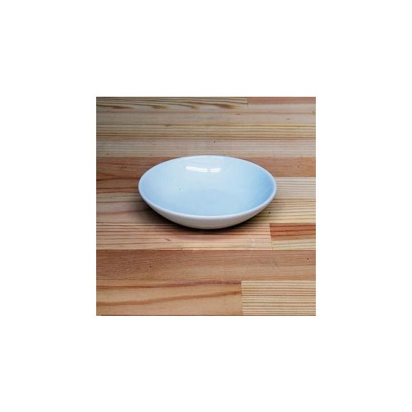 色：白　サイズ：３．５寸　約１０．５ｃｍ　塩、おさご（お米）等をお供えするのに使います。　　◇サイズ：径約１０．５ｃｍ　　◇材質：陶器　　※写真と実際の商品では多少色合いなど異なる場合がございます向かって右に塩、左におさご（お米）をお供えします。