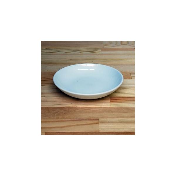 色：白　サイズ：４．５寸　約１３．５ｃｍ　塩、おさご（お米）等をお供えするのに使います。　　◇サイズ：径約１３．５ｃｍ　　◇材質：陶器　　※写真と実際の商品では多少色合いなど異なる場合がございます向かって右に塩、左におさご（お米）をお供えします。