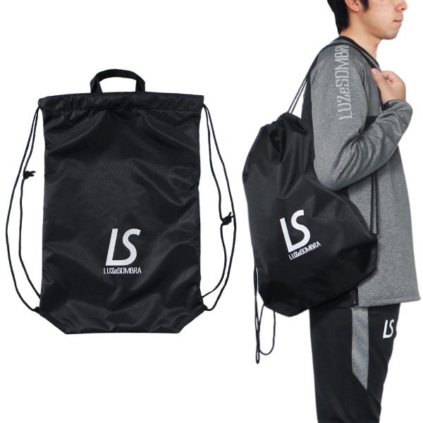 ・リュックでも使用されるしなやかさと強度をもったナップザック。大きさもシューズやボールなどすっぽり入る大きさ。貴重品もすぐにアクセス出来るポケットもポイント。内側の持ち手を出せば持つことも可能です。・フットサル/サッカー・ナップザック/ラン...