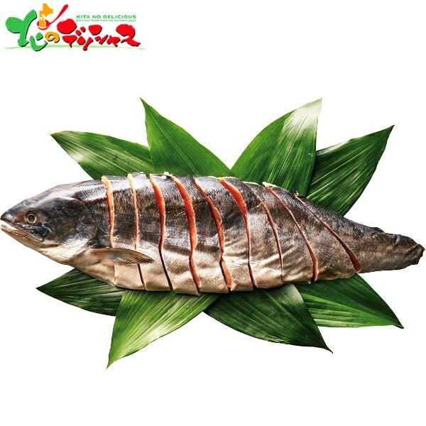 ■スマートフォンでは商品説明に文字数制限があるため、詳しい詳細は必ずパソコン表示で商品説明のご確認をお願い致します！■商品名:佐藤水産 北海道産 銀毛新巻鮭姿切身 (半身) ■商品内容:新巻鮭姿切身 (半身) 600g (甘塩味・2分割真空...