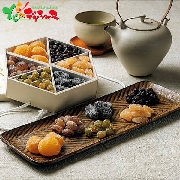 ■スマートフォンでは商品説明に文字数制限があるため、詳しい詳細は必ずパソコン表示で商品説明のご確認をお願い致します！■商品名:銀座鈴屋 栗甘納糖 (木箱入) ■商品内容:栗甘納糖・渋皮付栗甘納糖×各8■賞味期限:常温/30日■原産国/加工地...