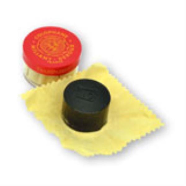 粘度が高く引っかかりが強いものの、音が荒れにくく音の粘度が高い。強音から弱音までバランス良く綺麗に鳴らすことができる。原産国：U.S.A.