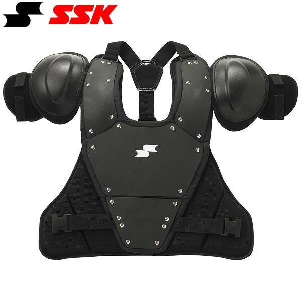 ●重量/約1400g、全体がメッシュのハニカム構造のクッション材を採用することで従来商品よりも200g軽量化しました。また、熱がこもりにくくなり通気性がアップ。表面に斜めのスリットを施し、ベルトを十字の構造にしたことでプロテクター本体が体に...