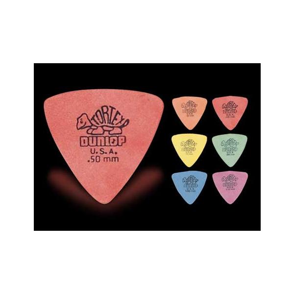 厚みをお選びください★定番ピック、ダンロップ/TORTEX シリーズです。カメのマークでおなじみのこのピックは、世界中のミュージシャンに愛用されています。削れにくく、摩擦が最小限に抑えられるためピッキングノイズが非常に少なくなっています。