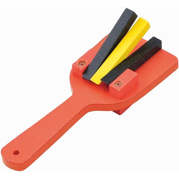 カラーなるこ 赤 (着色済)■特徴 振るとパチパチ音が鳴る楽しい両面タイプのなるこバチが外れないよう木ねじで補強着色済注文数1に対して1個の販売となります。