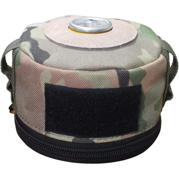 【製品特徴】アウトドア用のガス缶（OD缶）用としては一風変わった、様々なギミックを備えたガス缶カバーです。パラコードやロープ、カラビナなどと組み合わせて吊り下げられるように、両サイドにはループを装備。また、ワッペンなどを貼り付けてカスタムで...