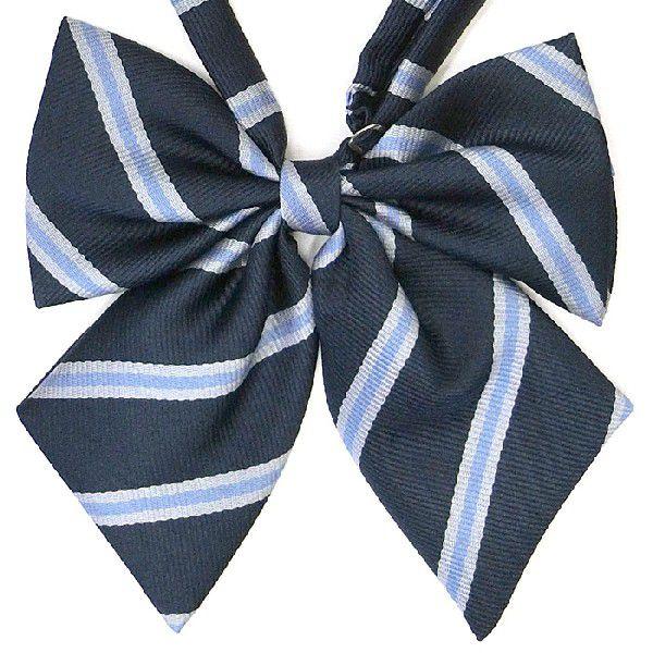 CandySugar(キャンディシュガー）濃紺ベースに濃淡サックスのストライプのスクールリボン★ストラップは長めなので衿周りが小さい場合や、第一ボタンを留めて着用する場合には少しつまんで縮めてください。★★当社取扱いのセーラー服でも着用でき...