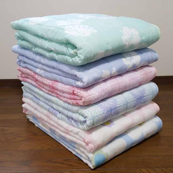 サイズ：約130×180cm中　綿：ポリエステル100％　生　地：ポリエステル80％・綿20％