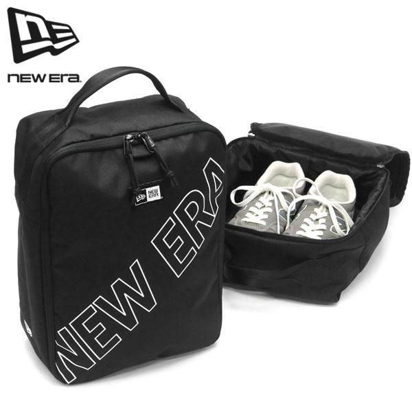 スポーツシューズの収納に特化したシューズケース。大きく開く開口部は、シューズの出し入れがスムーズに行えます。軽量かつコンパクトなデザインで、アウトドアシーンの簡易バッグとしても活用可能。またハンドルも付いているため、持ち運びにも便利です。素...