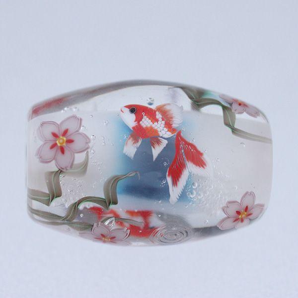 ガラス作家作品　ガラス玉 極小のガラス玉に広がる生物圏に息をのむ「バイオスフィア」の世界